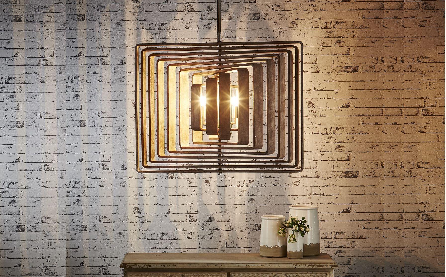 Chandeliers<br><span>View the Range</span>